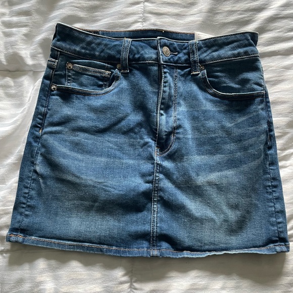 American Eagle Denim Skirt - Picture 1 of 3